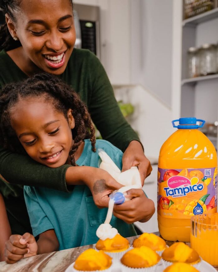 Here’s to the moms who do it all—with love, laughter, and a little splash of flavor! 💐🍊 This Mothers Day, were raising our glasses (and gallons) to the queens of serving smiles daily. 💛 

#Tampico #StillServingSmiles #MothersDay #RefreshingDrinks #MomLife #SweetMoment